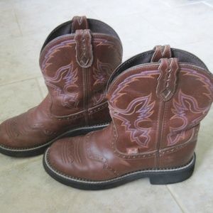 Justin Boots Gypsy Cowgirl Sz 8.5 Embroidered